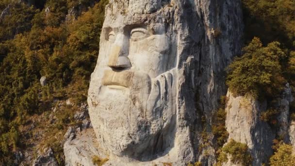 Colossal Head Decebalus King Dacians Romania — Stockvideo