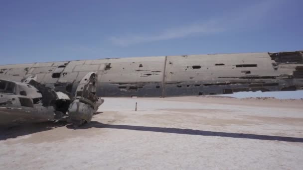 Aerial Catalina Seaplane Wreckage Саудовская Аравия — стоковое видео