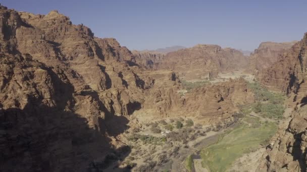 Luchtfoto Vliegen Boven Prachtige Wadi Disah Tabuk Regio Saoedi Arabië — Stockvideo