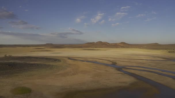 Beautiful Lake Saudi Arabian Desert — стоковое видео
