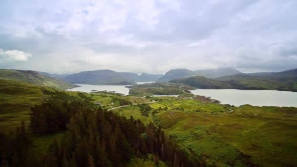 Aerial View Loch Chairn Bhain Assynt Viewpoint Scotland — Stock video