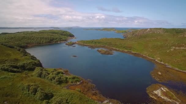 苏格兰西部的空中 大量的苏格兰湖泊 — 图库视频影像
