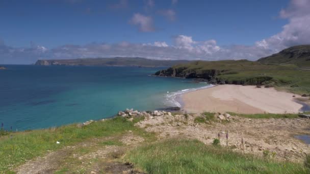 Пляж Камабейн Північна Шотландія — стокове відео