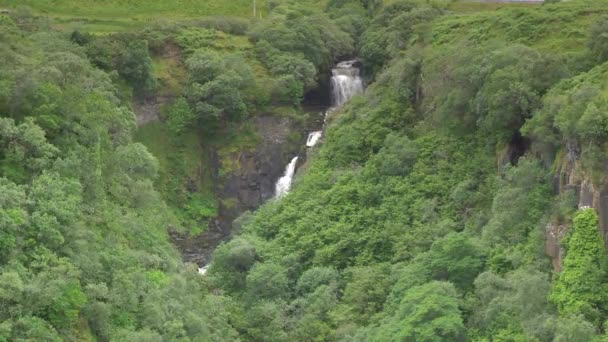 Waterfall Rigg Viewpoint Isle Skye Scotland Native Version — стоковое видео