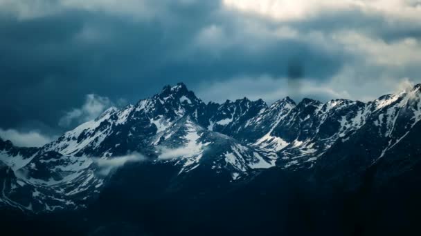 Ορεινή Περιοχή Δραματικά Σύννεφα Pan High Tatra Podbanske Σλοβακία — Αρχείο Βίντεο