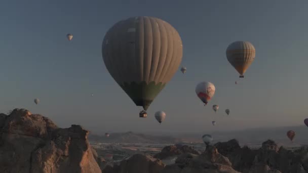 Pamukkale Turkey View Hot Air Balloons — Vídeo de stock