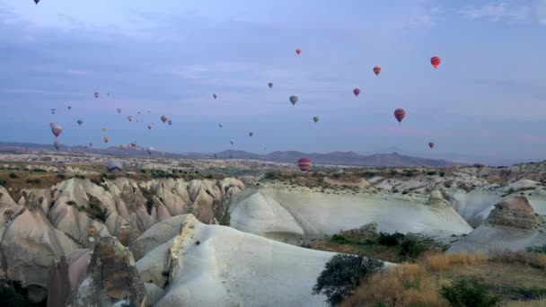 Pamukkale Turkey View Hot Air Balloons — Stockvideo