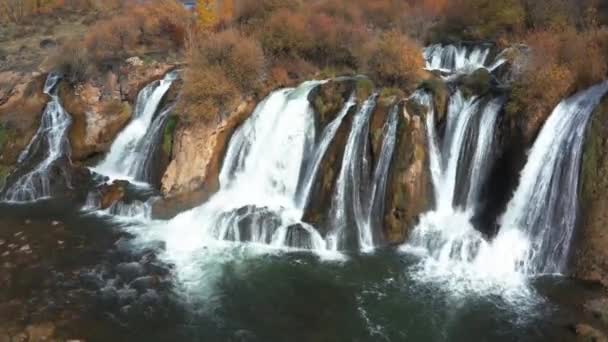 Beautiful Muradiye Waterfalls Turkey — Video