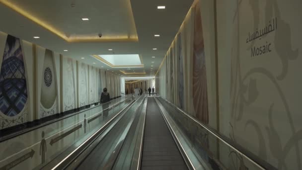 Förderband Zur Scheich Zayed Moschee Abu Dhabi Emirate — Stockvideo