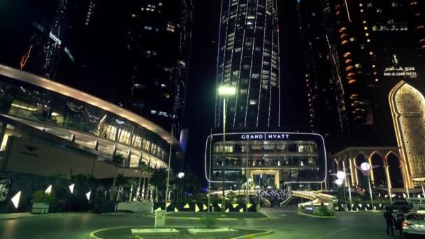 Skyline Rascacielos Noche Abu Dhabi Emiratos — Vídeo de stock