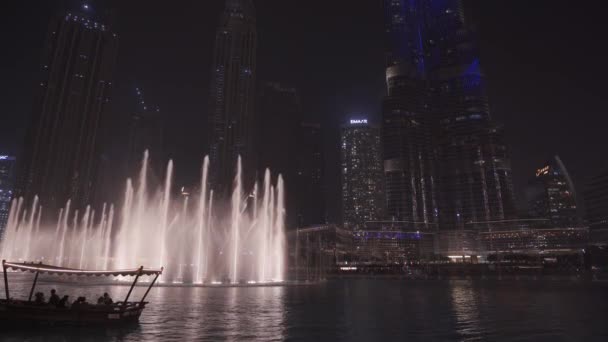 Water Fountain Building Dubai Night Light Show Dubai Emirates Native — Stock Video