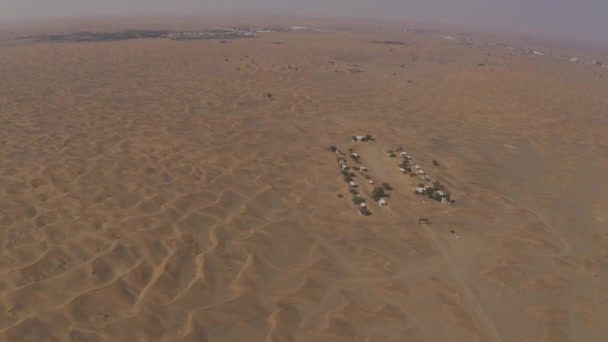 Aerial Madam Buried Ghost Village Объединенные Арабские Эмираты — стоковое видео