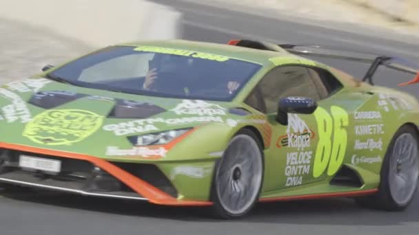 Съемки Спортивного Автомобиля Ralley Jebel Jais Объединенные Арабские Эмираты — стоковое видео