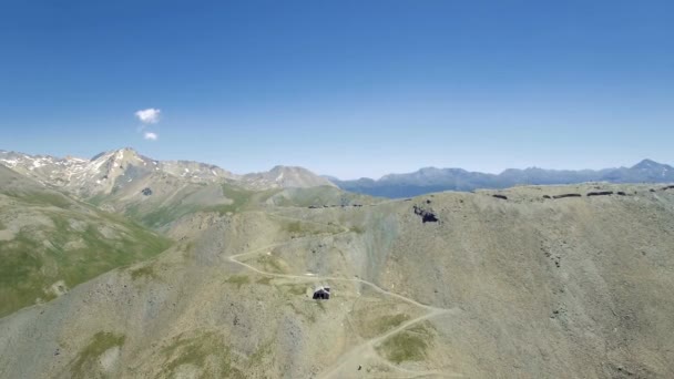 Aéreo Voando Acima Cúpula Monte Jafferau Itália — Vídeo de Stock