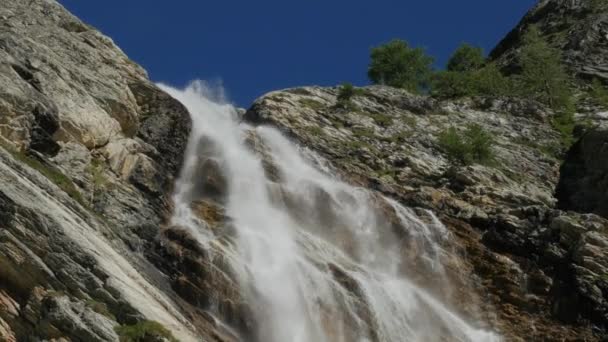Small Waterfall Rifugio Scarfiotti Italy — Vídeo de stock