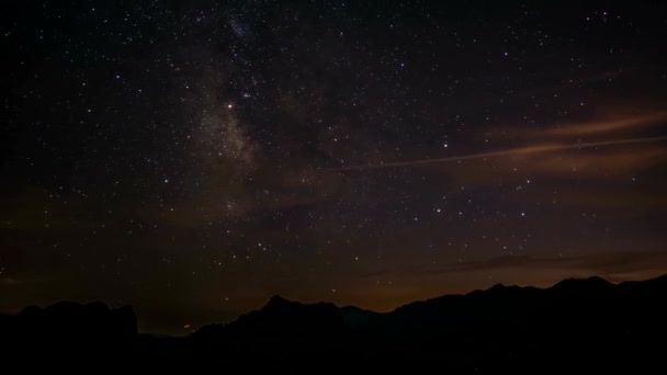 Lapso Tiempo Del Día Noche Vía Láctea Cielo Nocturno Estrellado — Vídeo de stock