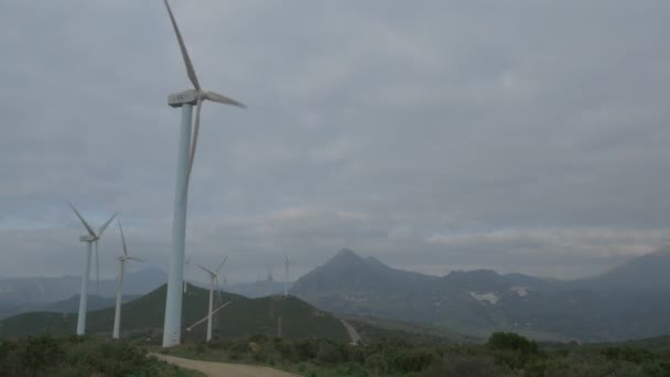 Piantagione Energia Eolica Spagna Durante Giornata Nuvolosa — Video Stock