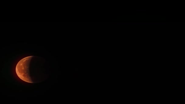 Самолет Контрастами Шрифте Полной Луны Частичном Лунном Затмении — стоковое видео
