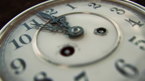 Nahaufnahme Des Vintage Clock Face — Stockvideo