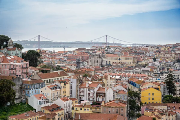 Pemandangan Kota Tua Lisbon Dan Jembatan April Portugal Stok Gambar