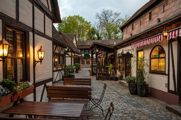 Μεσαιωνικά Μικρά Καταστήματα Ημιξυλείας Στη Νυρεμβέργη Γερμανία — Φωτογραφία Αρχείου