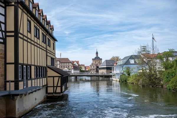 德国班贝格历史古城和雷尼茨河景观 — 图库照片