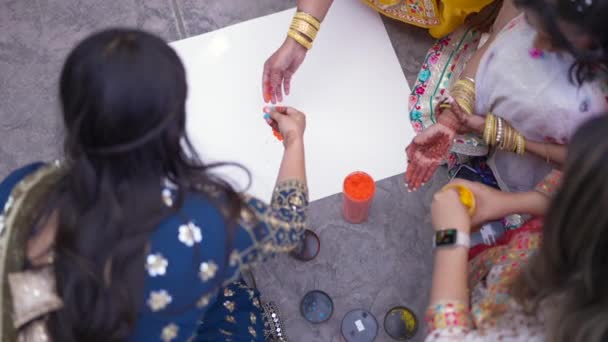 Close Kid Hands Taking Colorful Holi Powder Plate Festival Celebrations — Video