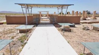 Şiraz, Fars Eyaleti - İran - 16 Nisan 2023, Pasargadae Dünya Mirası Alanı, Büyük Cyrus 'un Özel Sarayı