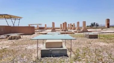 Şiraz, Fars Eyaleti - İran - 16 Nisan 2023, Pasargadae Dünya Mirası Alanı, Büyük Cyrus 'un Özel Sarayı