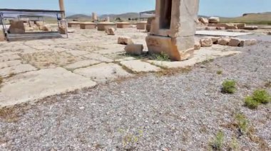 Şiraz, Fars Eyaleti - İran - 16 Nisan 2023, Seyirci Sarayı, Pasargadae Dünya Mirası Bölgesi,