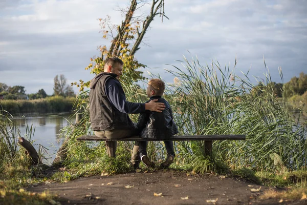 Father Hugging His Son Outdoors Bench Precious Moments Dad Son — Foto de Stock
