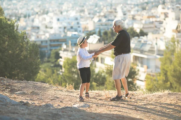 Vecchi Giovani Generazione Familiare Concetto Relazioni Pensionato Nonno Nipote Con — Foto Stock