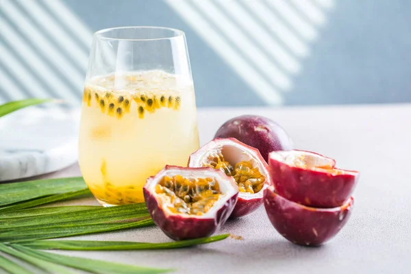 Pure Passion Alcoholic Cocktail Syrup Lime Orange Juice Soda Ice — Stockfoto