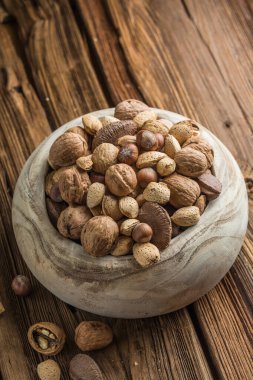 Karışık fındık - fındık ceviz badem çam fıstığı fındık fındık fıstık fıstık