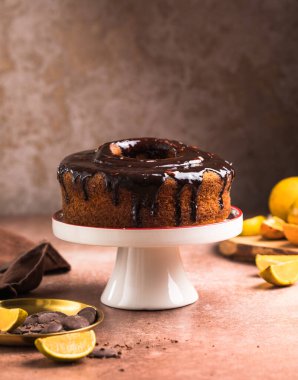 Pasta ya da pasta dilimlenmiş çikolatalı kek.