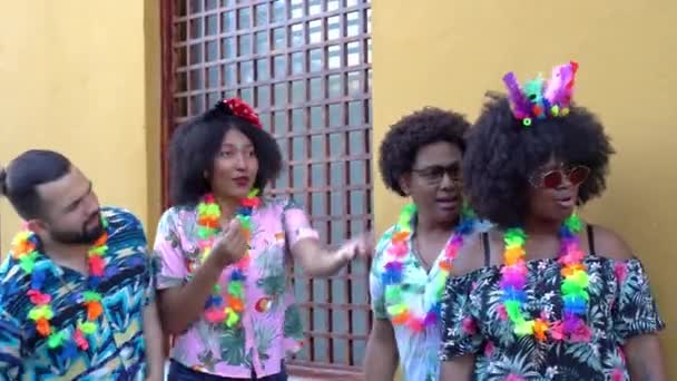 Group Friends Taking Selfie While Celebrating Carnival — Video Stock