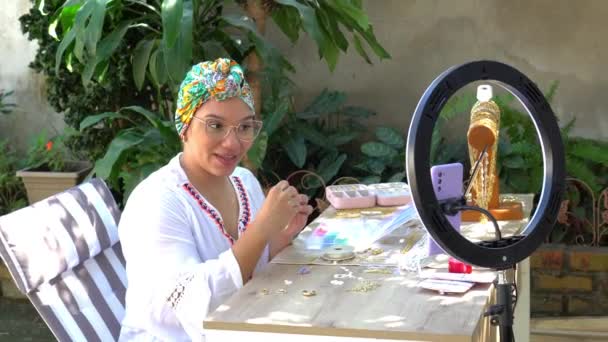 Craftswoman Filming Herself While Working Her Home Workshop — Vídeos de Stock