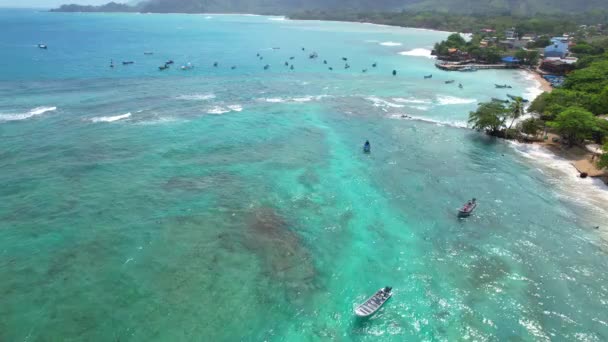カリブ海の海コロンビア カプルガナ アカンディ チョコ — ストック動画