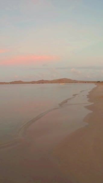 Vista Aérea Del Atardecer Playa — Vídeo de stock