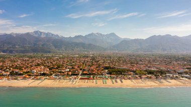 şaşırtıcı forte dei marmi sahil görünümü