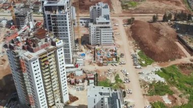 Büyük konut inşaat alanı, Aerial