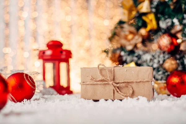 Caixa Presente Embrulhada Papel Artesanal Feriado Natal — Fotografia de Stock