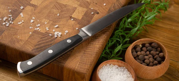 Нож Деревянной Доске Металлический Нож — стоковое фото