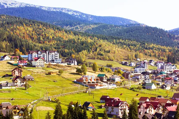 Bukovel Ukraine Oktober 2021 Resort Der Herbstsaison Panoramasicht Auf Hügel — Stockfoto