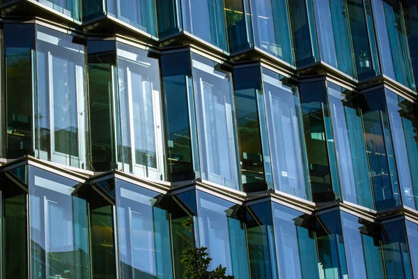 Architektonische Details Abstraktes Fragment Textur Eines Modernen Gebäudes Mit Glasfassade — Stockfoto