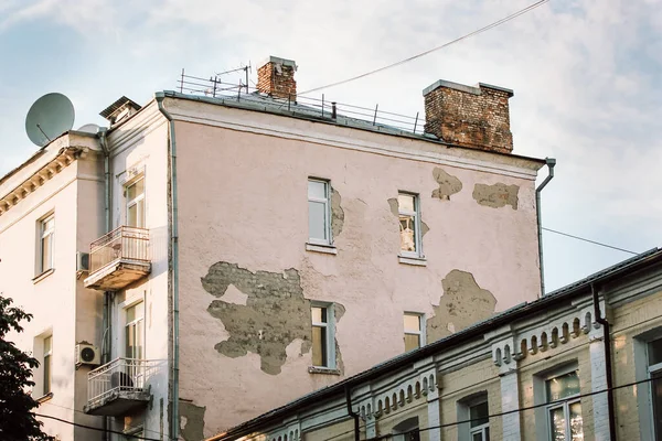 우크라이나 키예프 2022 아파트 되었다 베이지 하우스는 우크라이나 전쟁을 수리해야 — 스톡 사진