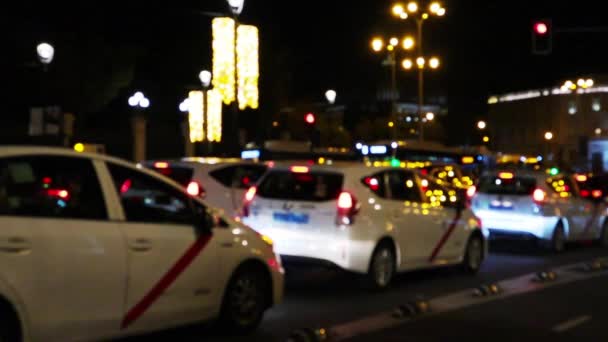 White Taxi Cab Cars Standing Traffic Lights Night City Metropolis — Stock Video