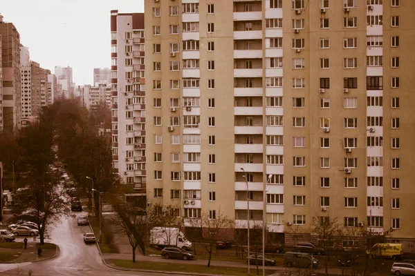 Kijów Ukraina Stycznia 2023 Nowoczesny Brązowy Mieszkalny Wieżowiec Elewacja Budynku — Zdjęcie stockowe