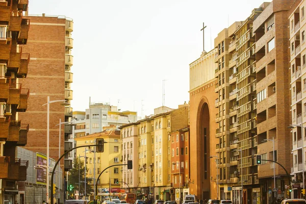 Saragossa Hiszpania Październik 2022 Autumnal City Street Residential Apartment Houses — Zdjęcie stockowe