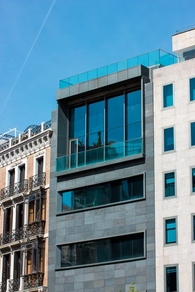 Madrid Spanien Mai 2022 Fassaden Von Wohngebäuden Verschiedenen Architektonischen Stilen — Stockfoto